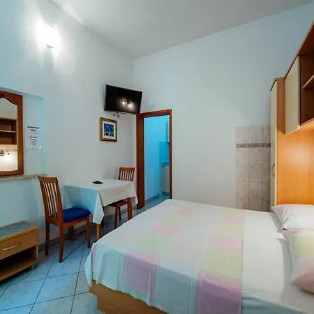 Apartment Tina 3 Baska Voda